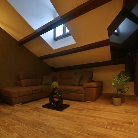 Moscova Attic Near Duomo Apartment Milan Exterior photo