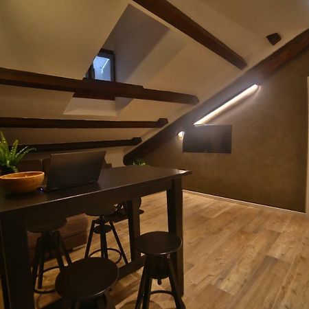Moscova Attic Near Duomo Apartment Milan Exterior photo
